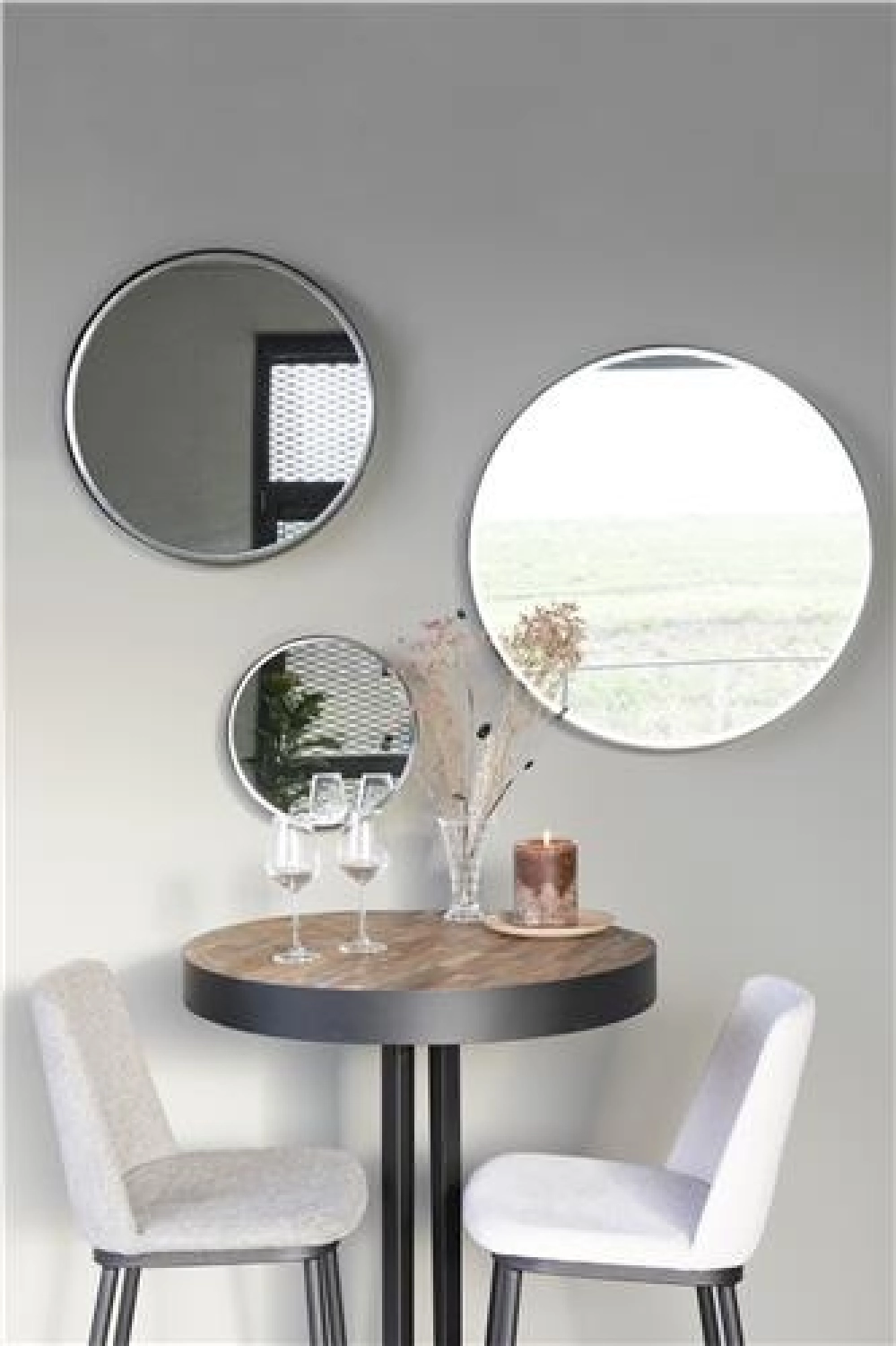 Rent a Mirror Raj Large? Rent at KeyPro furniture rental!
