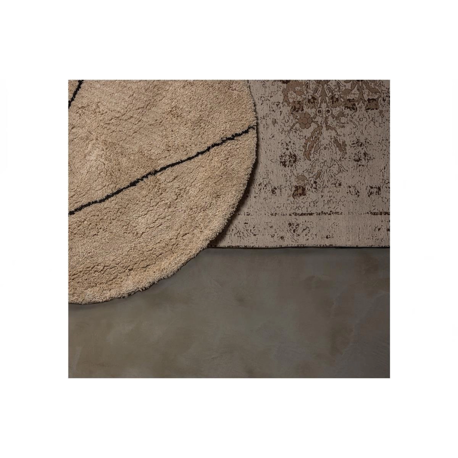 Rent your Rug Vintage Rens at Keypro! Rent a Rug Vintage Rens? Rent at KeyPro furniture rental!