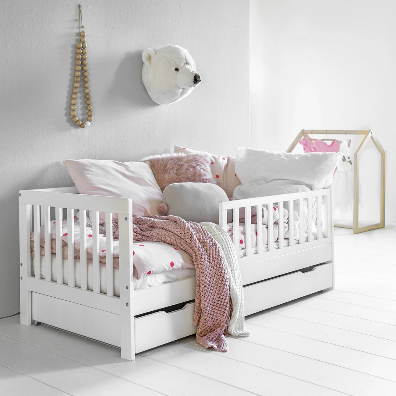 Rent a Toddler bed Plume (white)? Rent at KeyPro furniture rental!