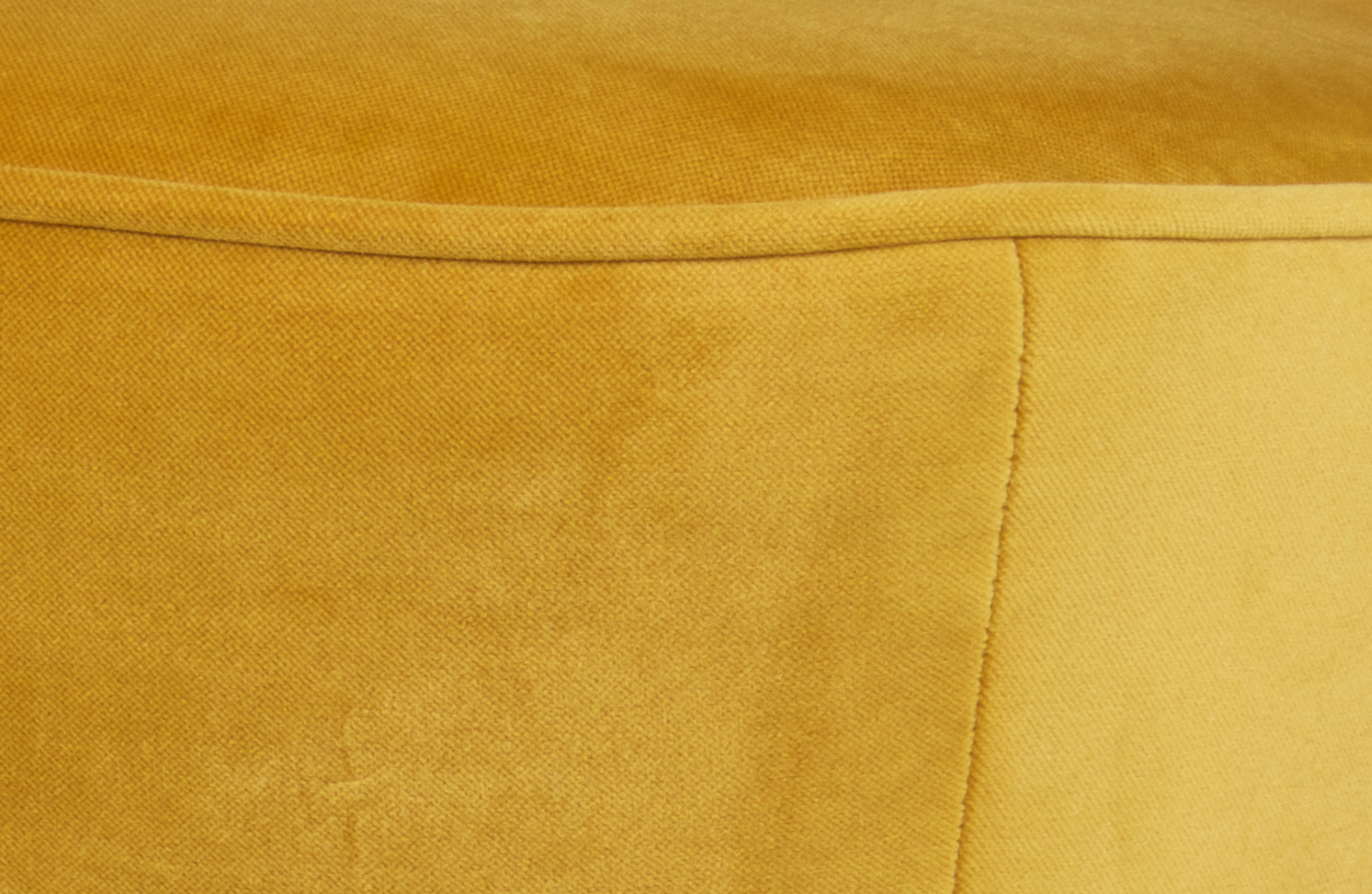 Rent a Armchair Sara velvet (ochre)? Rent at KeyPro furniture rental!