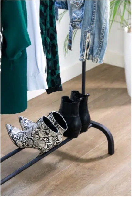 Rent a Clothes rack black? Rent at KeyPro furniture rental!